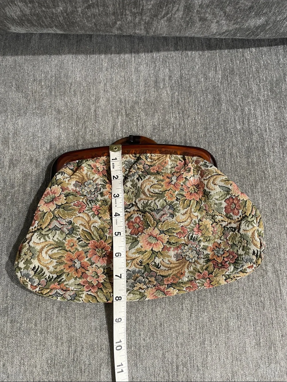 Tibor Handbags California Vintage Floral Tapestry Clutch Purse Kiss Lock